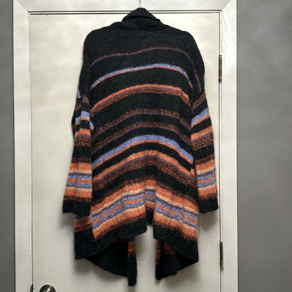 Free People - Picture 4 of 5